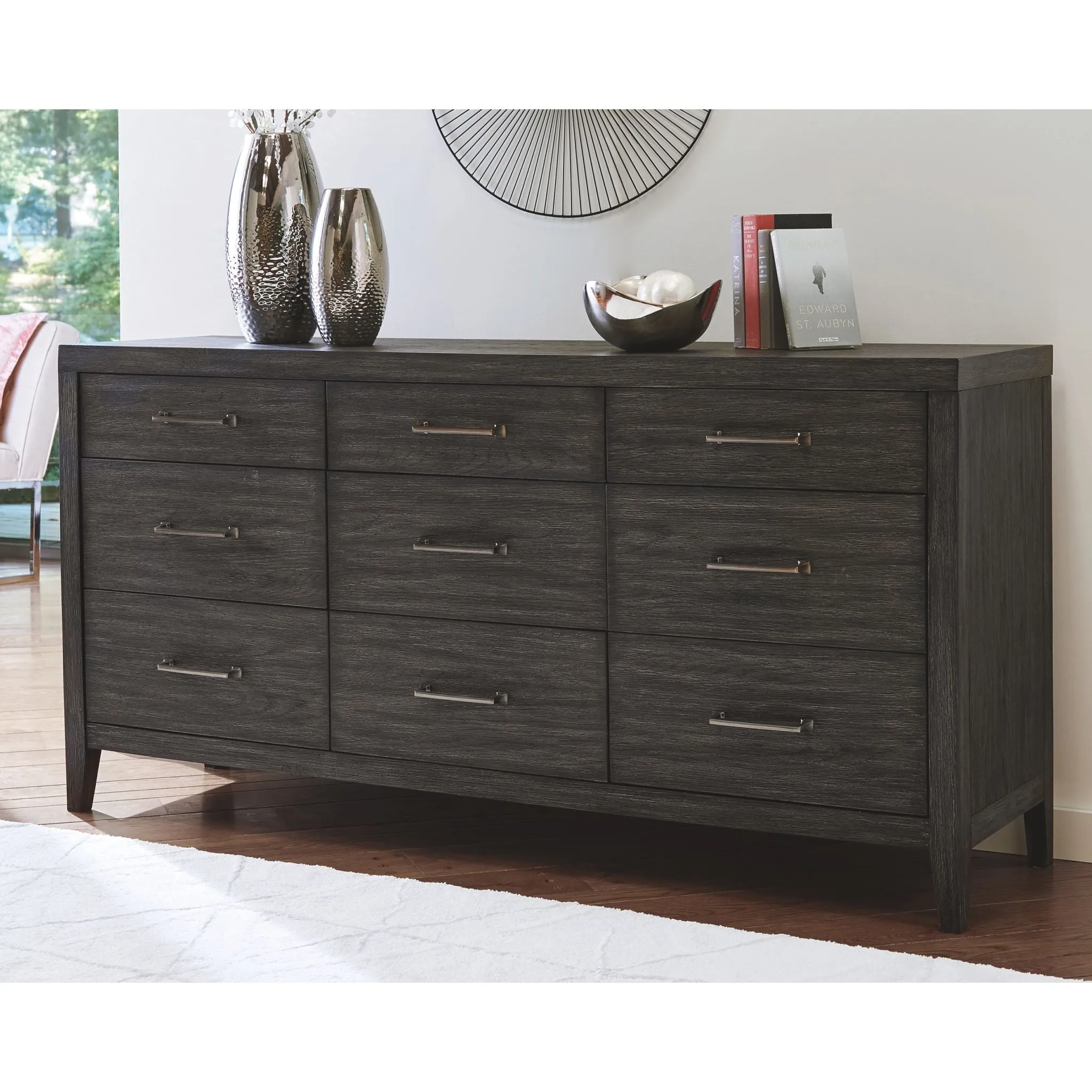 Bellvern-Exclusive Dresser