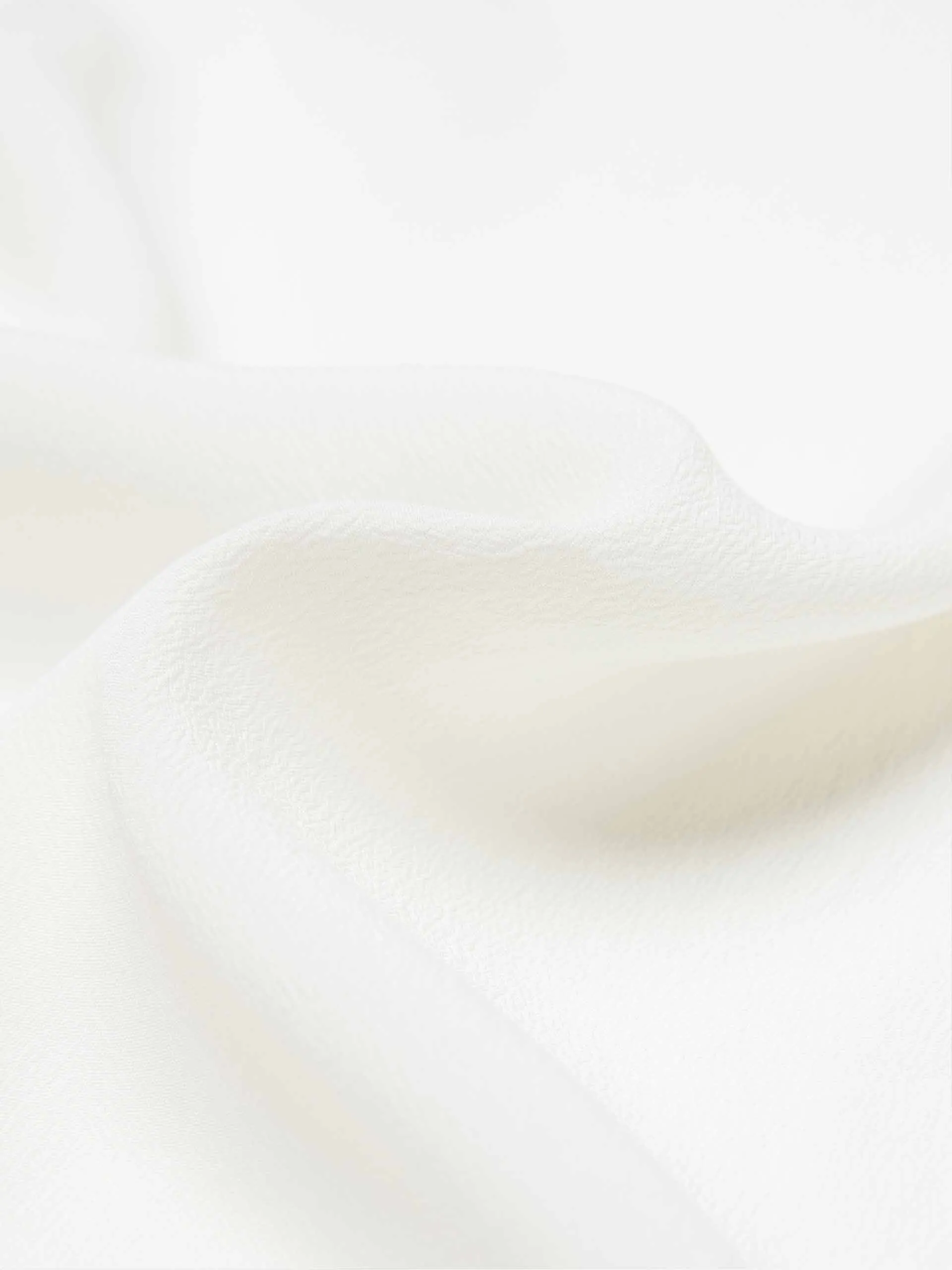 Contrast Detail V-neck Blouse