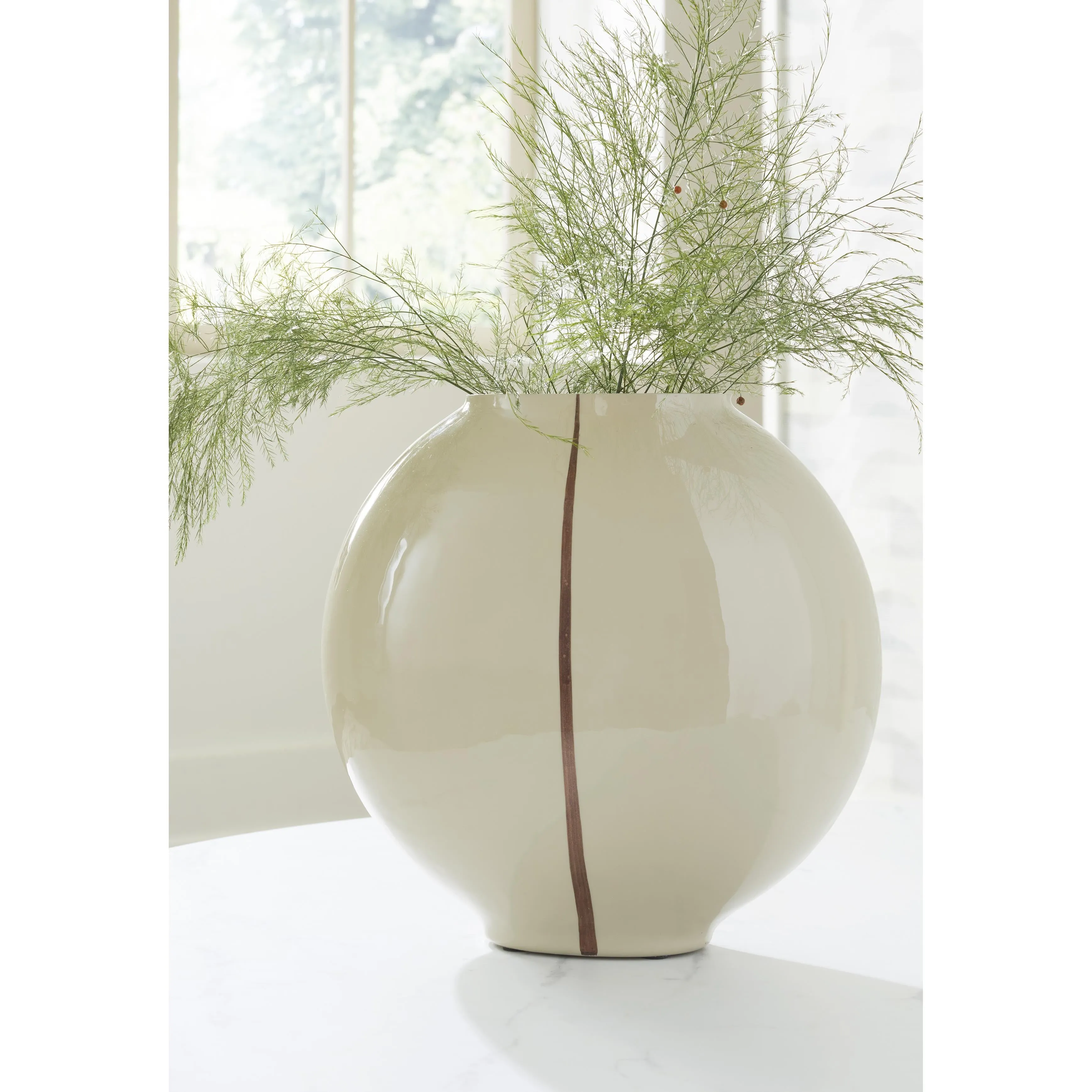 Signature Design by Ashley Sheabourne A2000702 Vase